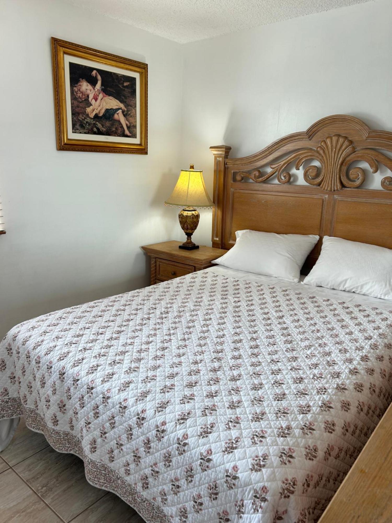 Beautiful Apartment With Very Elegant Colonial Decoration Tamiami Zewnętrze zdjęcie